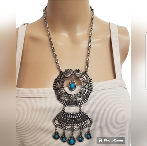 SILVERTONED & FAUX TURQUOISE NATIVE AMERICAN STYLE STATEMENT NECKLACE - Picture 1 of 5